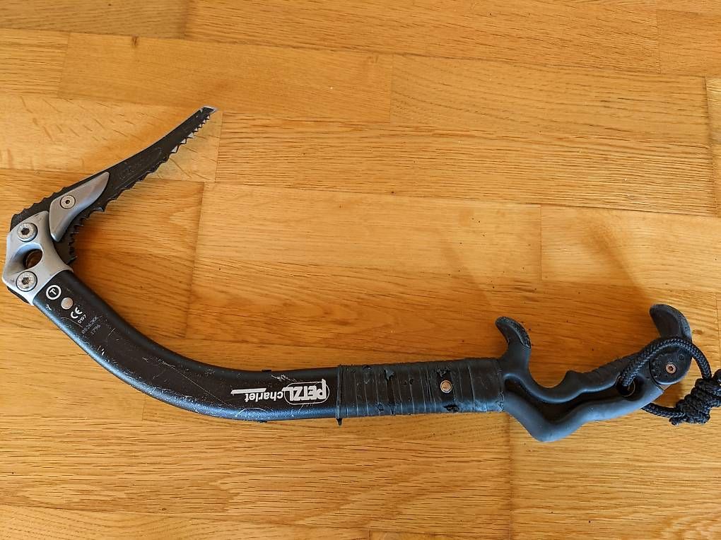 Petzl Attrezzatura da arrampicata: Petzl Nomic Steileisgerät – Usato da Innertkirchen venduto da Flir 1