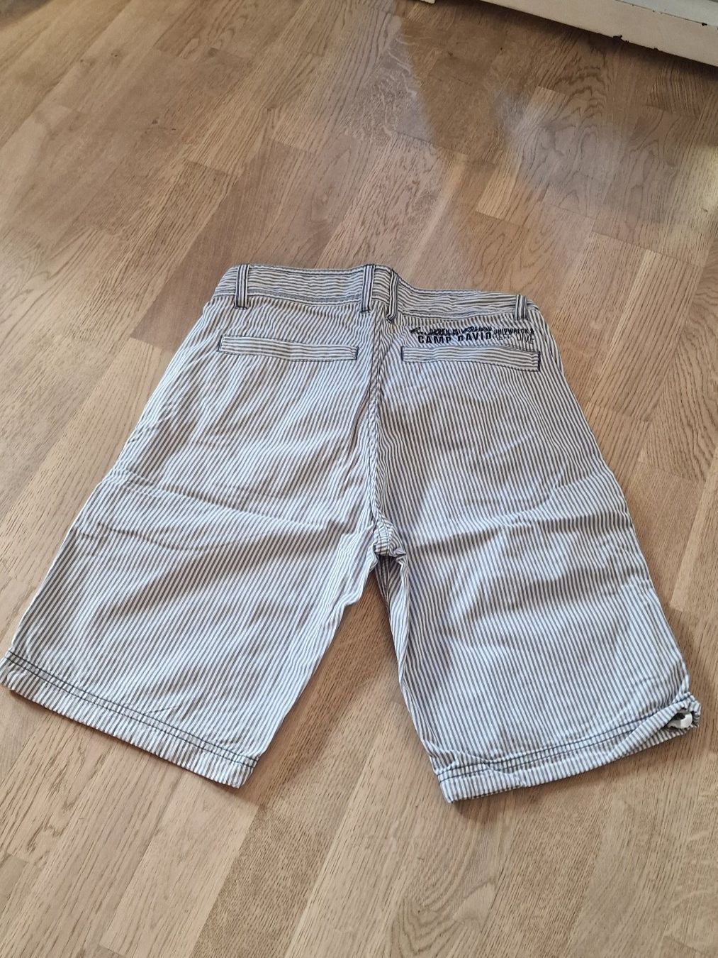 Camp David Pantaloni: Camp David - Hose kurz – Usato da Horw venduto da Aquim 1