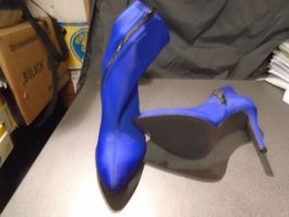 Stiefelette Grösse 39, blau/Reissverschluss, hoher Absatz