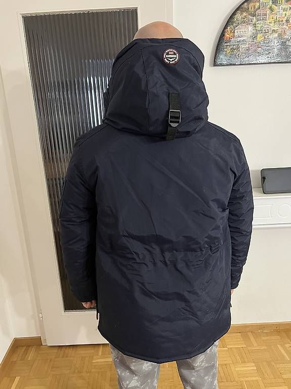 Giacche: Winterjacke mit Kapuze – Usato da Allschwil venduto da Funlady91 1