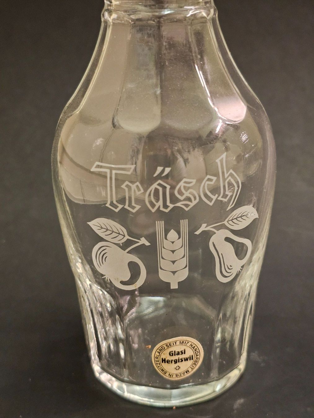 3 Karaffen für Gebranntes (Träsch, Zwetschgen, Schnaps) (D'occasion) à ...