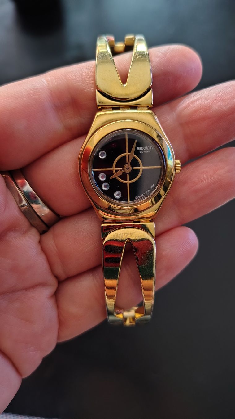 Swatch Smartwatch: Montre Swatch 007 début années 2000 – Usato da Puidoux venduto da Sophia70