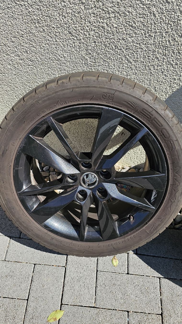 Skoda Pneus & Kompletträder: Skoda Komplettäder Sommer – Gebraucht aus Biel/Bienne von TuescherS 1