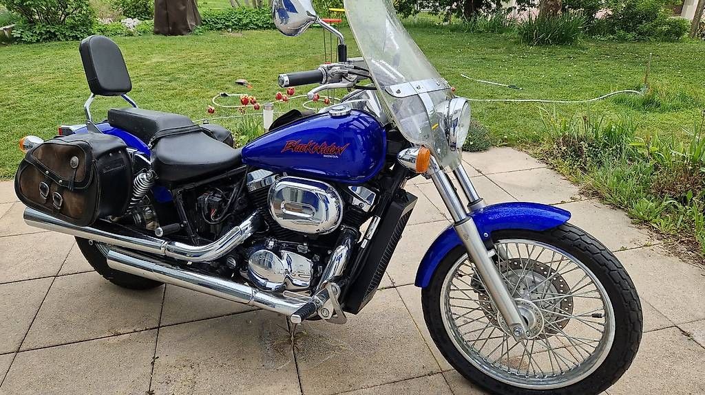 Honda Chopper: HONDA VT 750 DC Black Widow à vendre – Usato da Vauderens venduto da mic_9l69