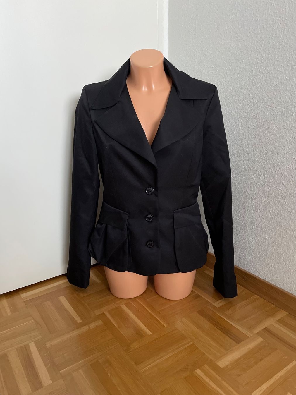 Kookai Completi & Tailleur: Kookai Blazer Jacke Gr. S – Nuovo (secondo la descrizione) da Rüfenacht BE venduto da Anele_13 1