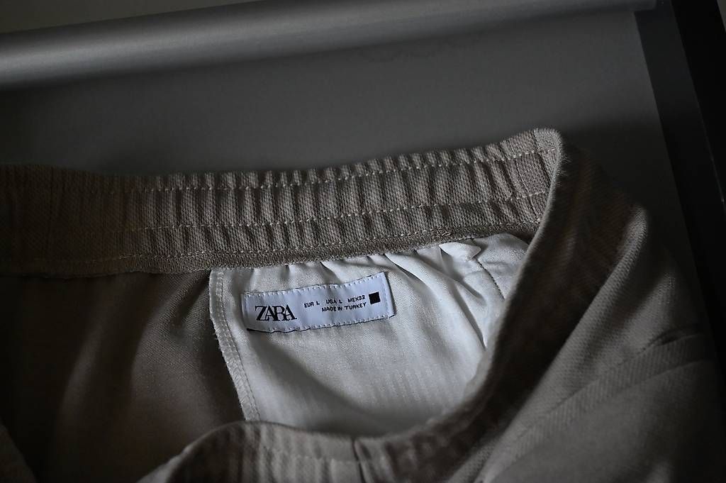 Zara Hosen: Zara Chino-Hose Grösse L – Gebraucht aus Laupersdorf von noah.bruttel 2