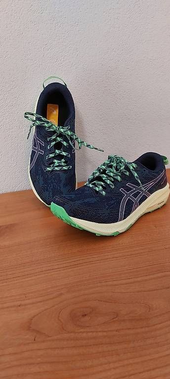 Herrenschuhe: asics Trail Laufschuhe – Gebraucht aus Urdorf von pia_8hgg 1