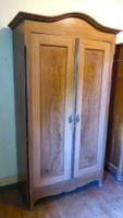 schöner Schrank / Kleiderschrank antik um 1920