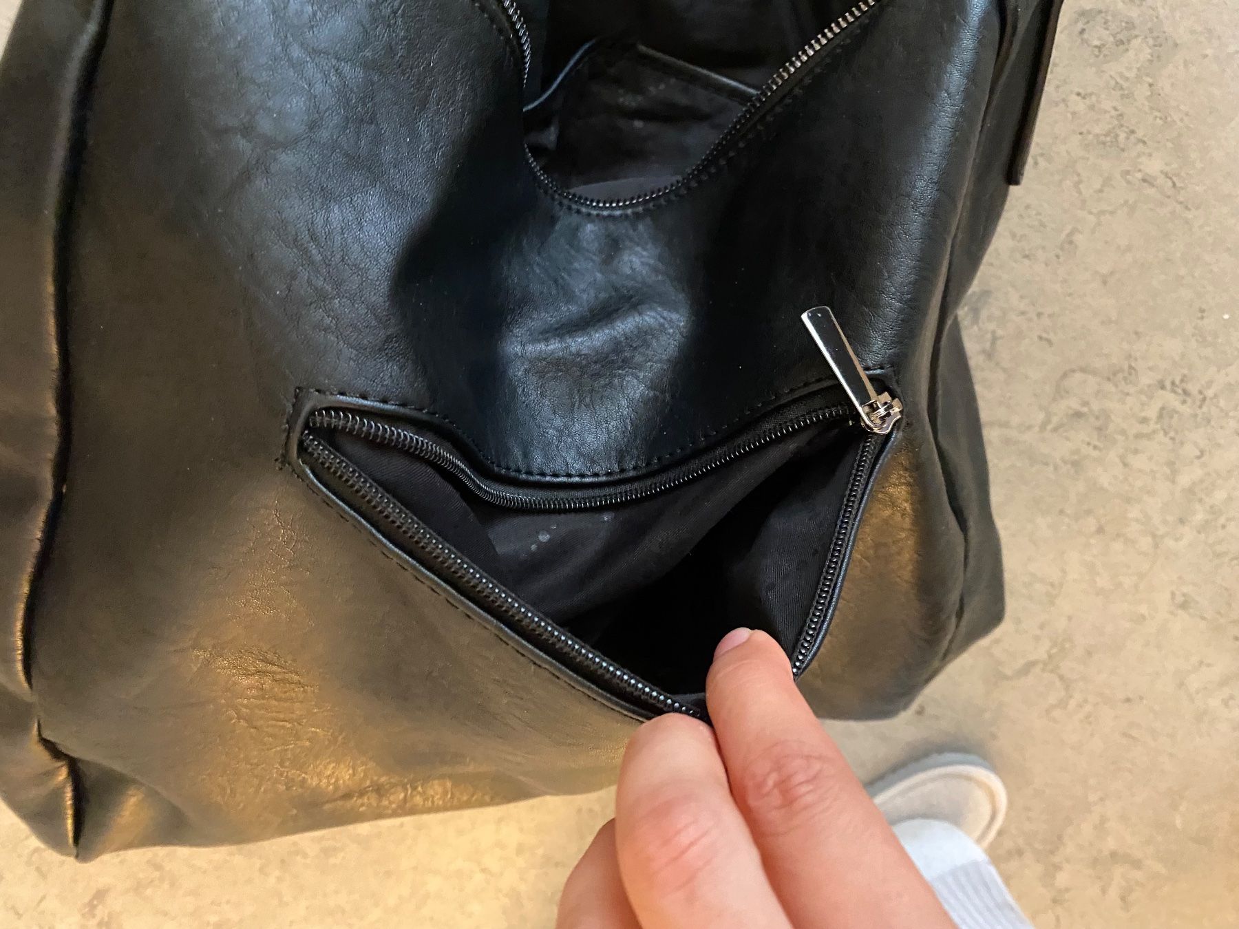 Borse da donna: Schwarze Handtasche top Zustand NP 80 CHF – Usato da Zürich venduto da Gamecards 4