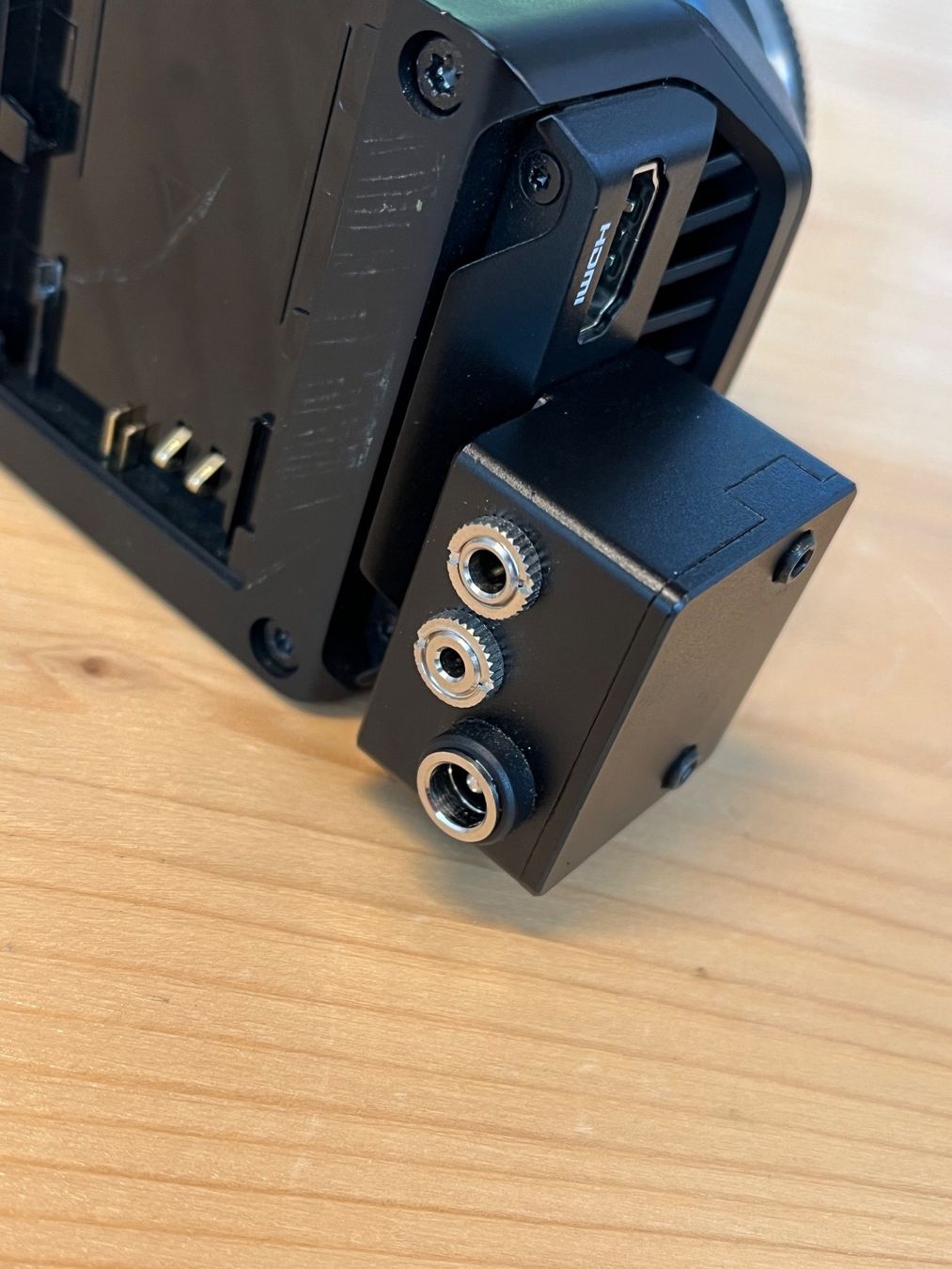 Blackmagic Camcorder: Blackmagic Micro Studio Camera 4K – Gebraucht aus Stein AR von Maetu1987 2