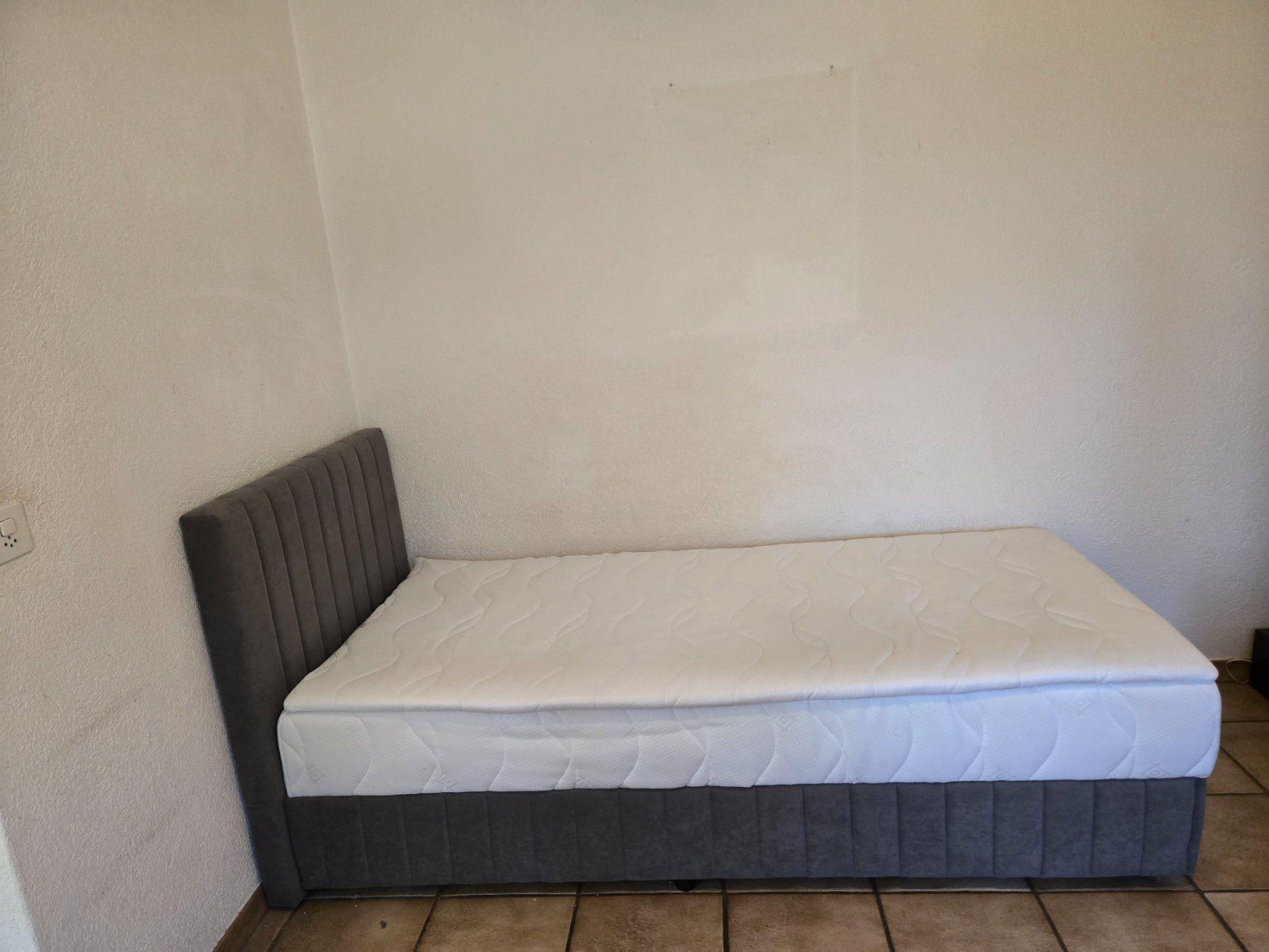 Lits: Bett – D'occasion à Kriechenwil par rehal83
