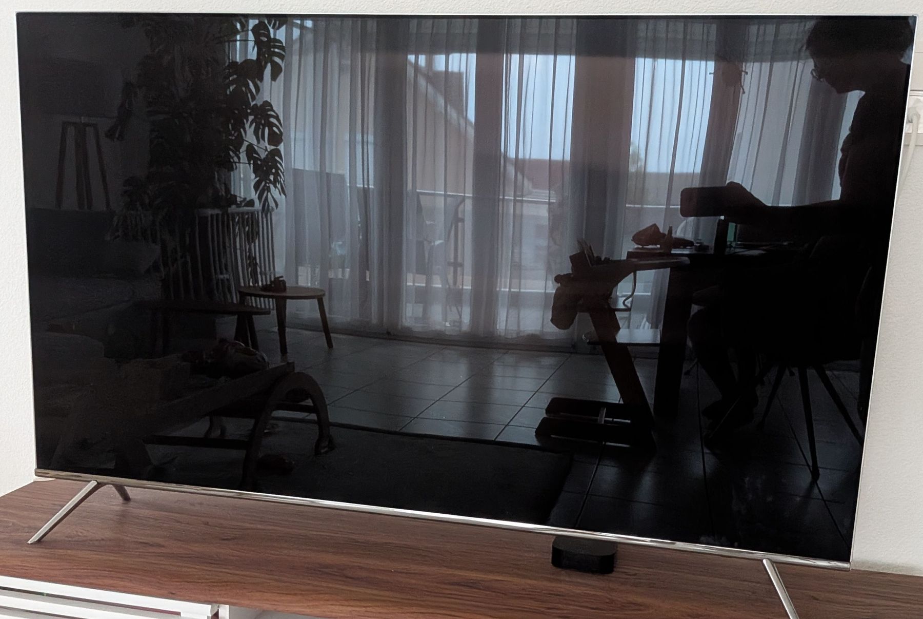 Samsung Appareils TV: Fernseher mit Standfuss guter Zustand  – D'occasion à Buochs par 94b_5vbt