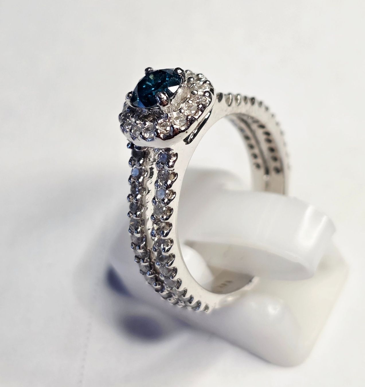 Ringe: Weissgold mit blauem Diamant Ring – Neu (gemäss Beschreibung) aus Zürich von benedikt12 4