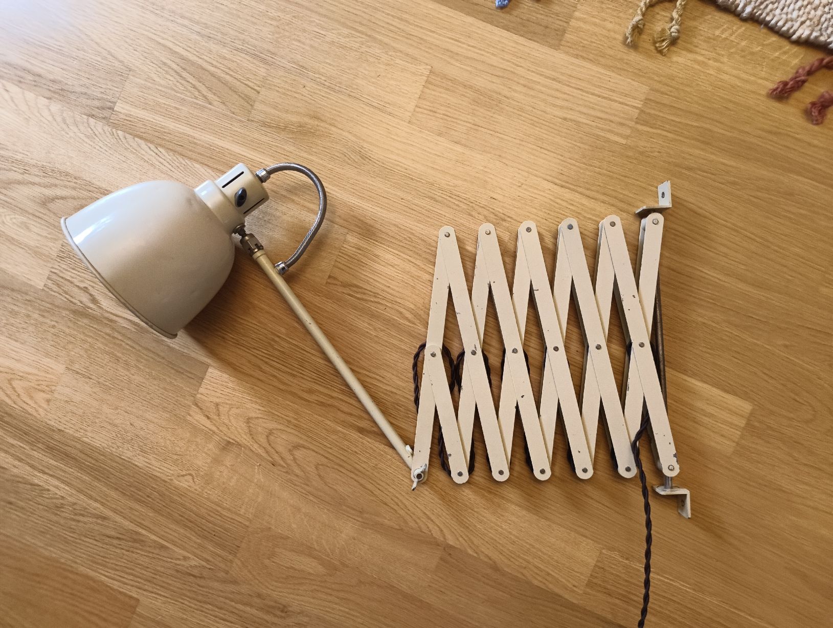 Amba Lampes: Amba Basel Scherenlampe – D'occasion à Zürich par BK8000