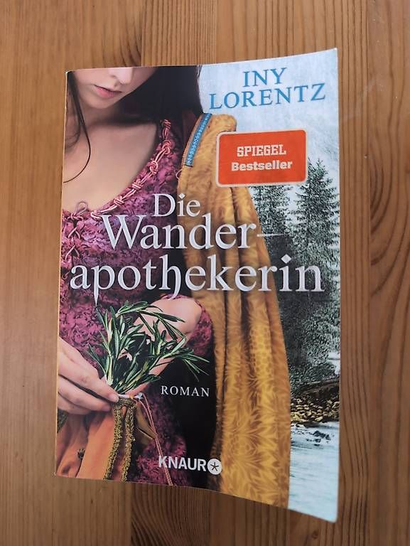 Livres: Iny Lorentz - Die Wanderapothekerin – D'occasion à Alberswil par __colafroeschli__