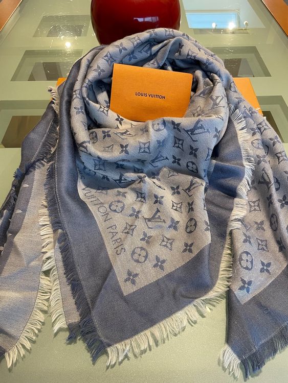 Louis Vuitton châle foulard monogramme denim bleu