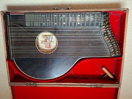 Antike Zither