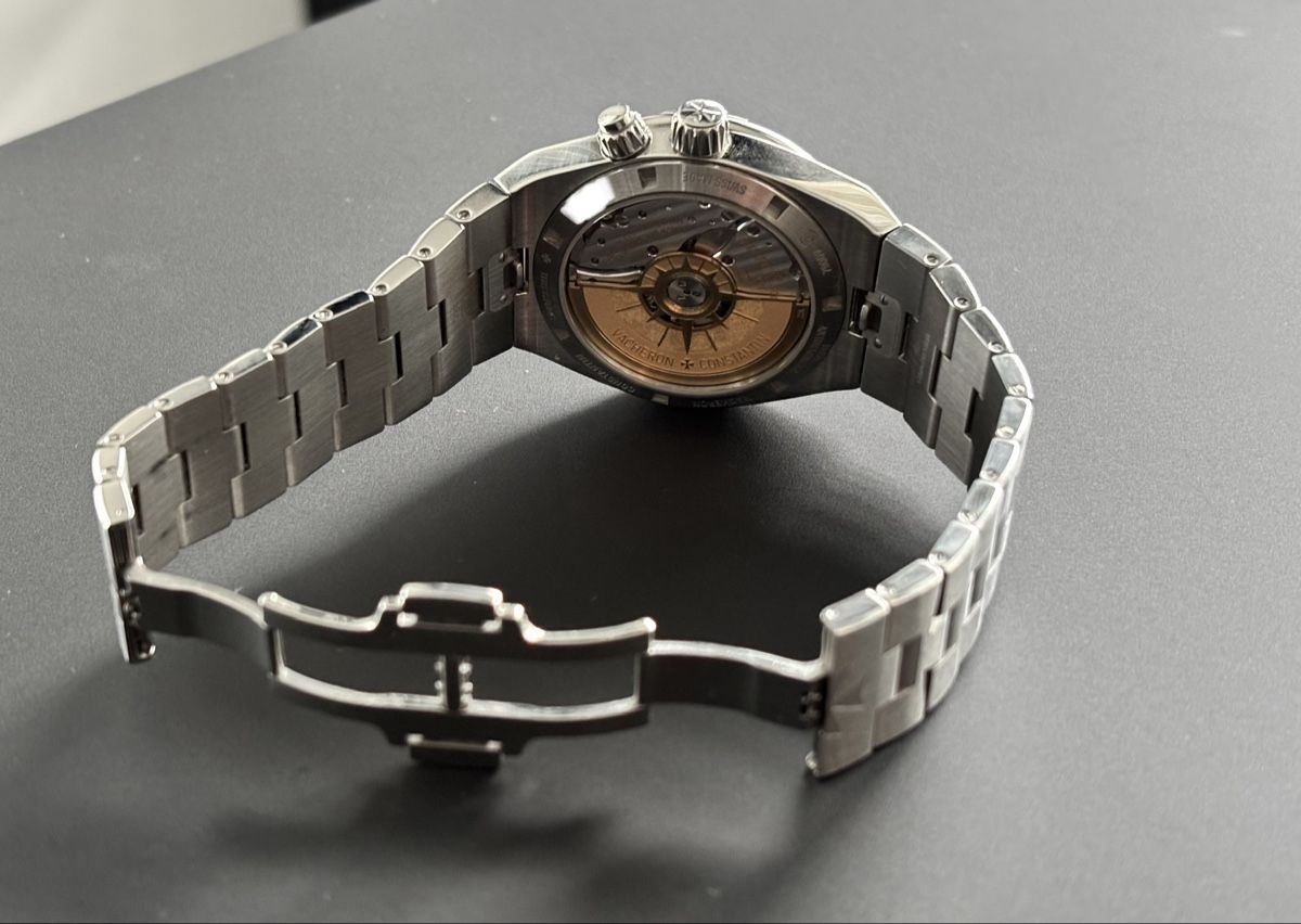 Vacheron Orologi: Vacheron Constantin Overseas Dual Time 7900V Silver Dial – Nuovo (secondo la descrizione) da Dübendorf venduto da ger_7bhx 4
