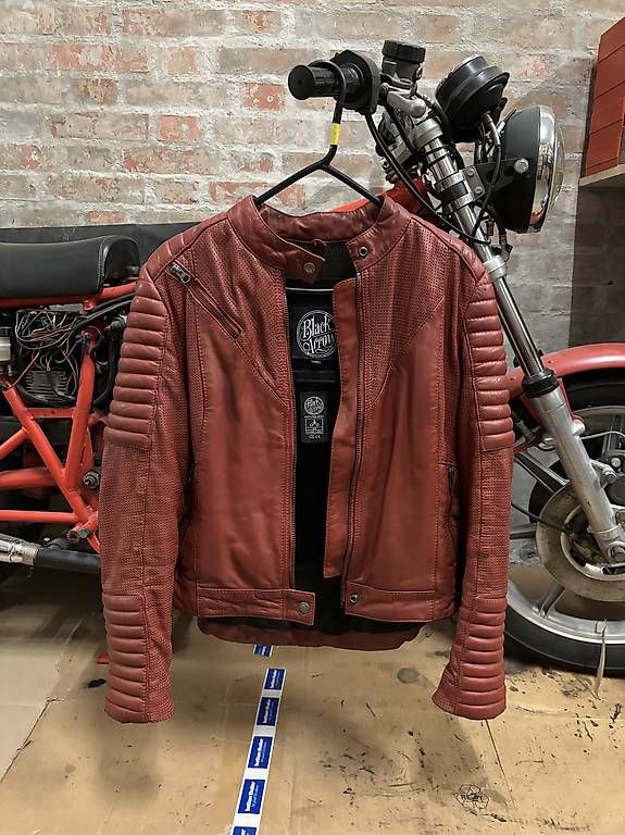 Jacken: Motorrad Jacke Damen Black Arrow – Gebraucht aus Rupperswil von nami_k