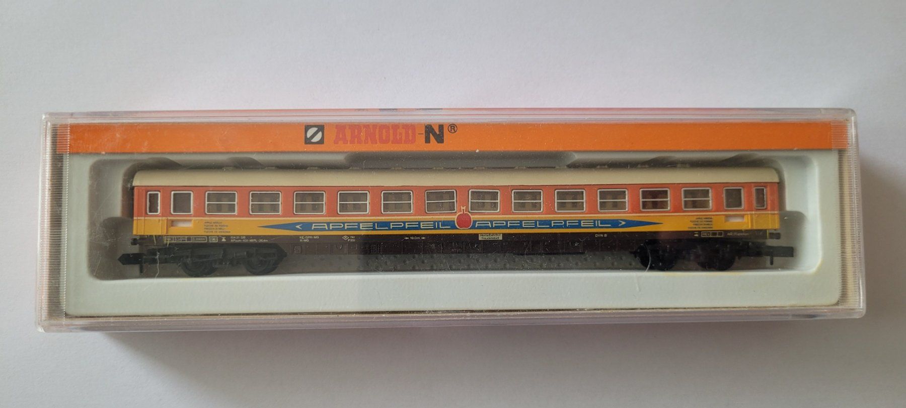 Arnold Modellini di ferrovie: Arnold  N  3852 Personenwagen "Apfelpfeil" – Nuovo e nell'imballaggio originale da Uetendorf venduto da dragon038 4