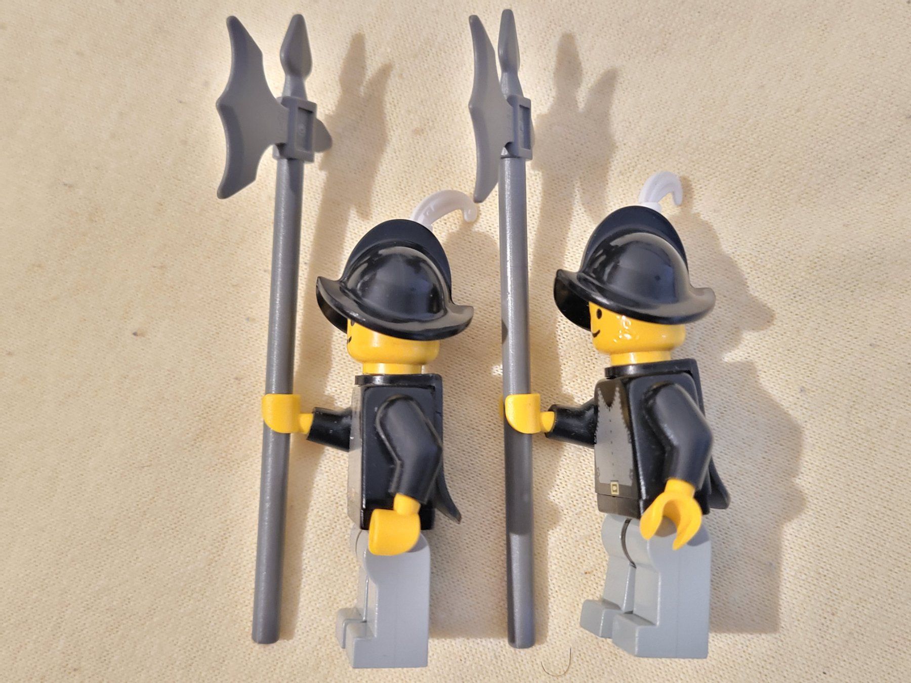 Lego Jeux de construction: 2 Lego castle piraten- ritter – D'occasion à La Tour-de-Peilz par estelle69 1