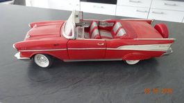 Chevrolet bel air cabriolet vintage métal 1:18