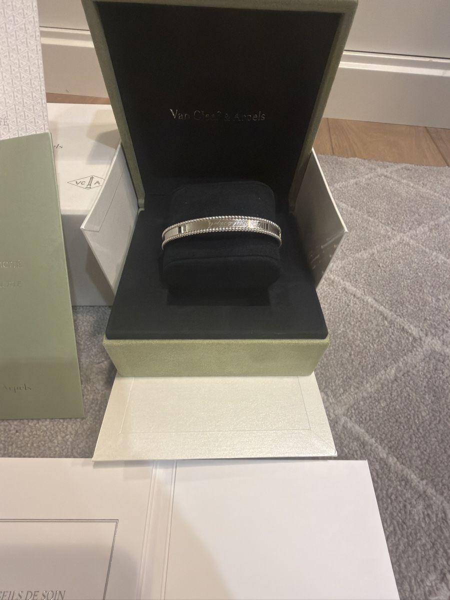 Van Cleef Bracelets: Van Cleef&Arpels , Perlée signature, medium model – D'occasion à Zürich par LWCollector 3