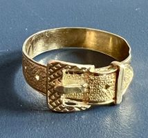 Gold-Ring 18K mit Gurtschlaufe (Buckle Ring)