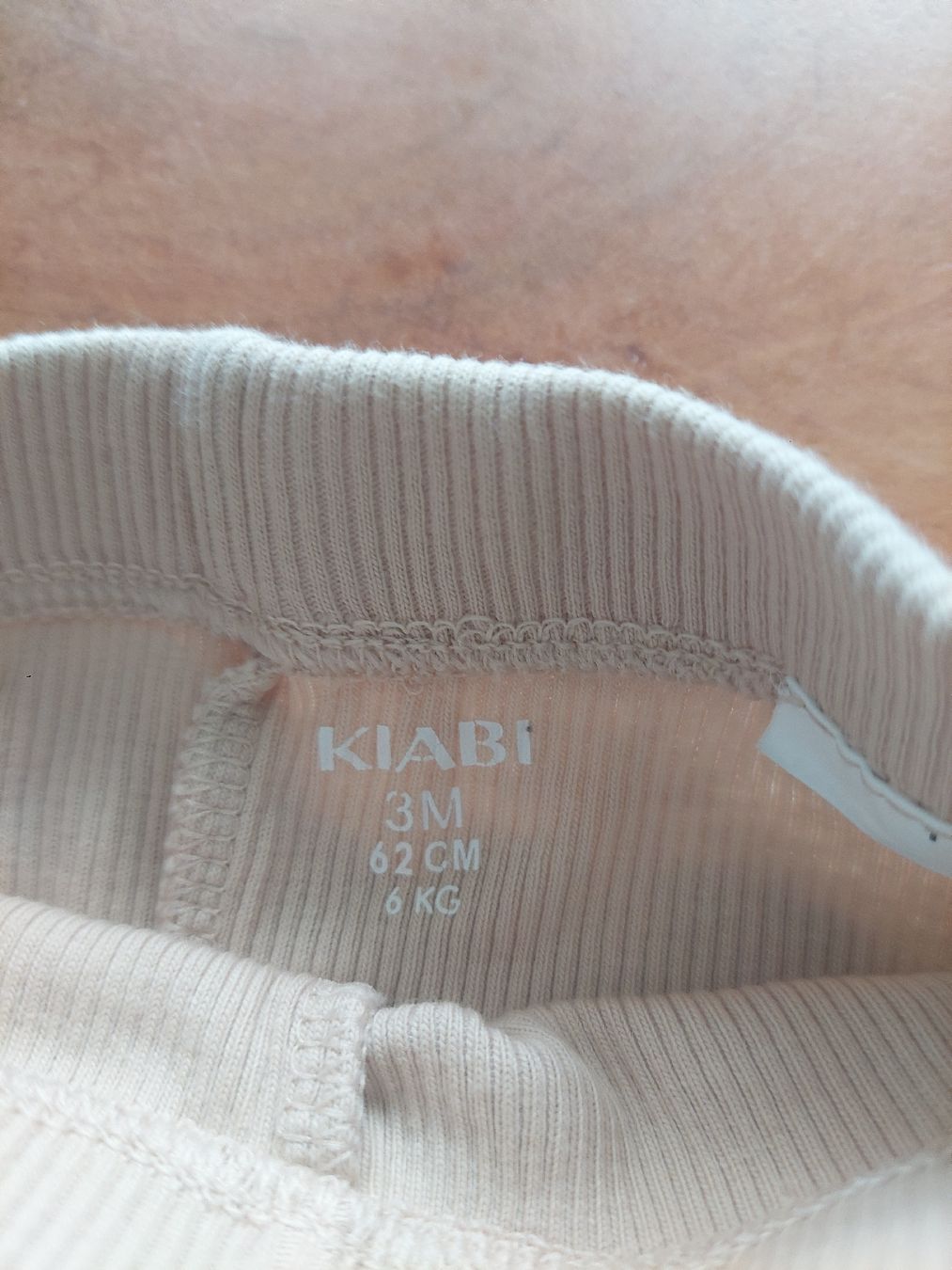 Pantaloni: Kiabi Radlerhose Gr. 62cm 2er Set – Usato da Sissach venduto da zwwerg 2