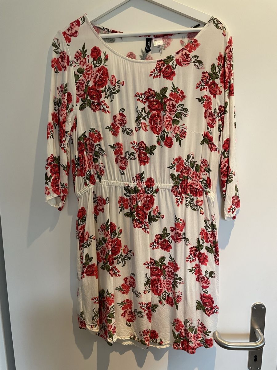 H&M Kleider: Blumenkleid 42 – Gebraucht aus Känerkinden von higiwil