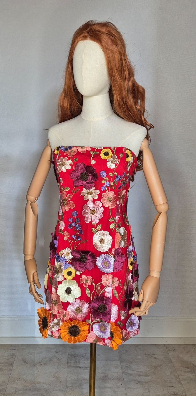 Kleider: Geblümtes Kleid Endless Rose – Gebraucht aus Leissigen von ali_k9v8 1