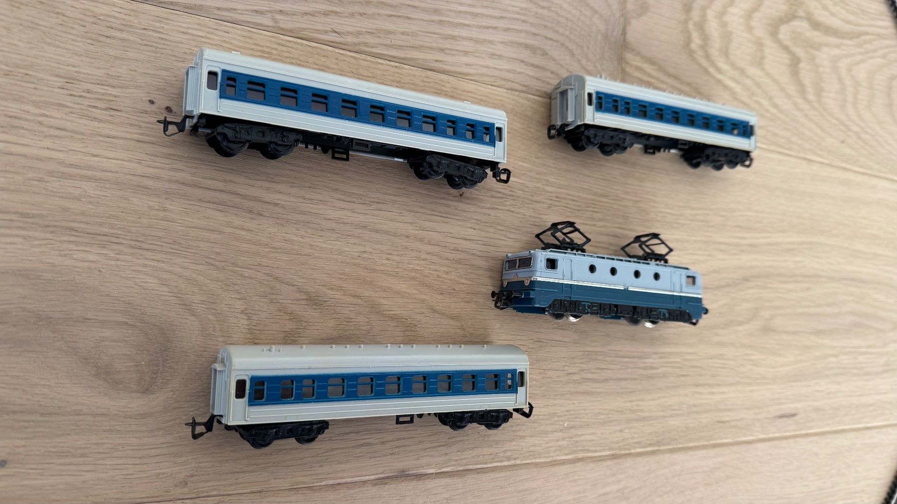 Modellini di ferrovie: Berliner bahnen – Usato da Gelterkinden venduto da 4eb_y6xh 4