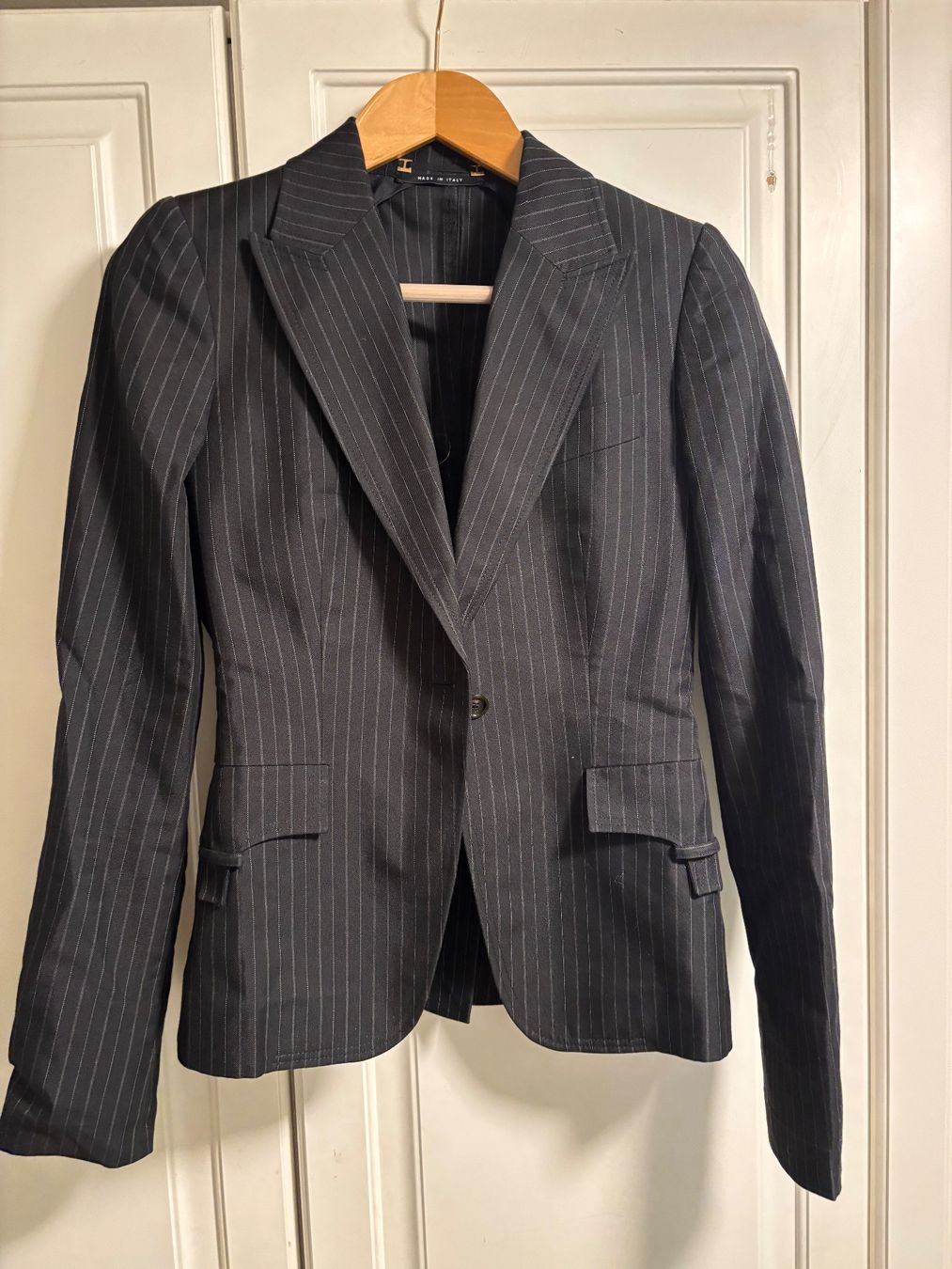 Gucci Giacche: Gucci Blazer mit Nadelstreifen – Usato da Riehen venduto da Snoopy3