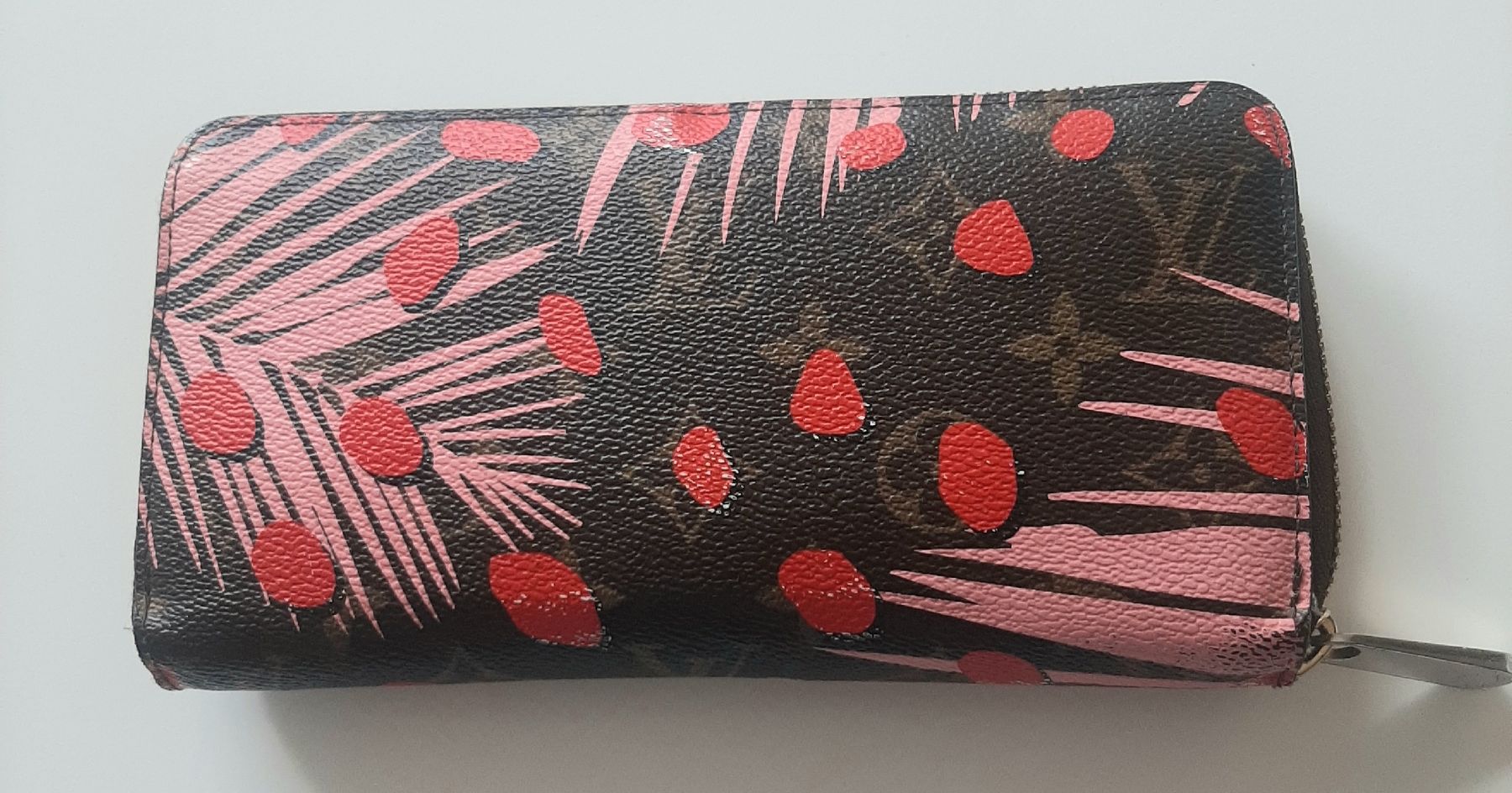 Louis Vuitton Portafogli: Portefeuille Louis Vuitton édition limitée – Usato da Chêne-Bourg venduto da chsandra34 7