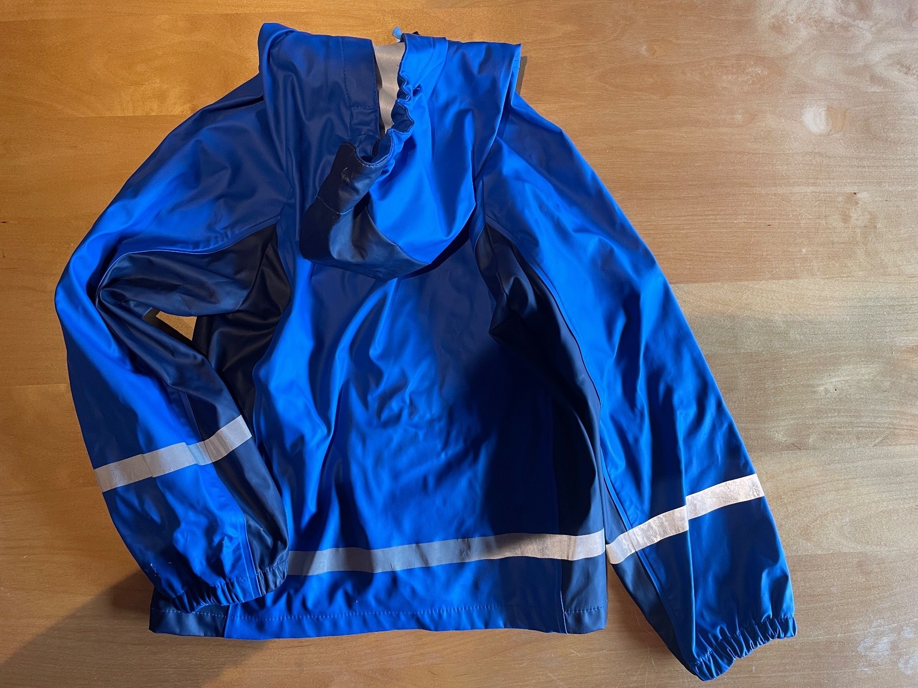 Jacken & Mäntel: Regenjacke von KIDS, Gr. 128 – Gebraucht aus Buchs SG von Buxerli_ 1