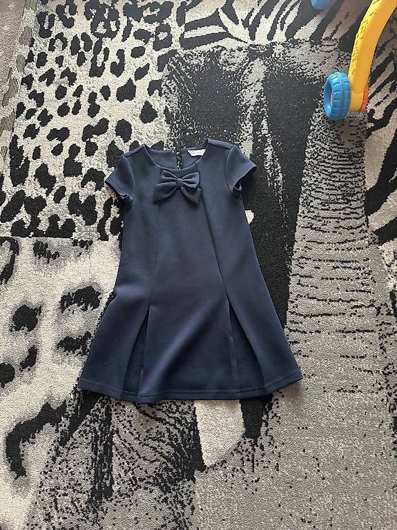 Robes et jupes: Robe blue fille 116 – D'occasion à Renens VD par mary184