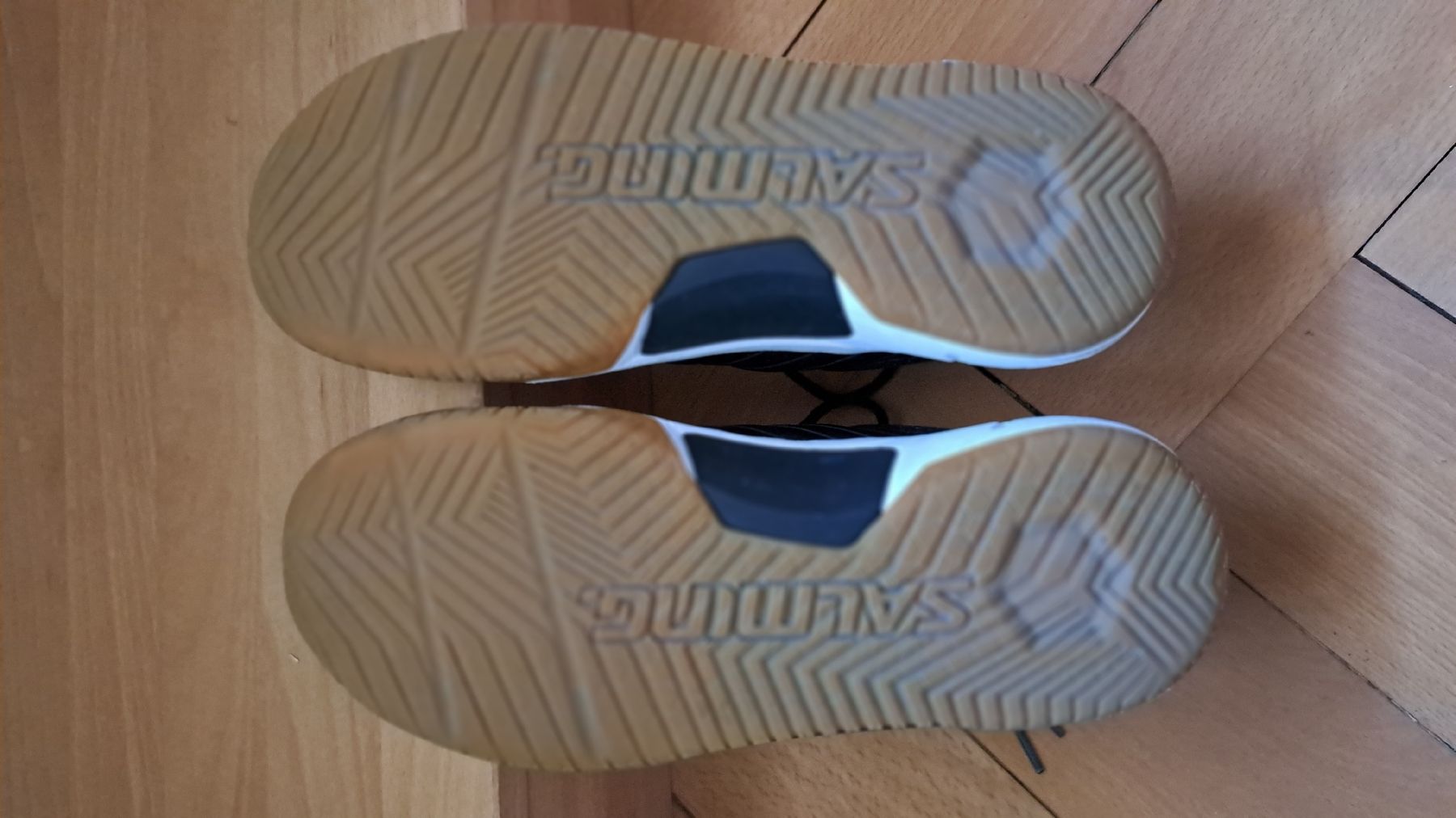 Scarpe da uomo: Hallenschuhe Salming – Usato da Luzern venduto da pumi24 3