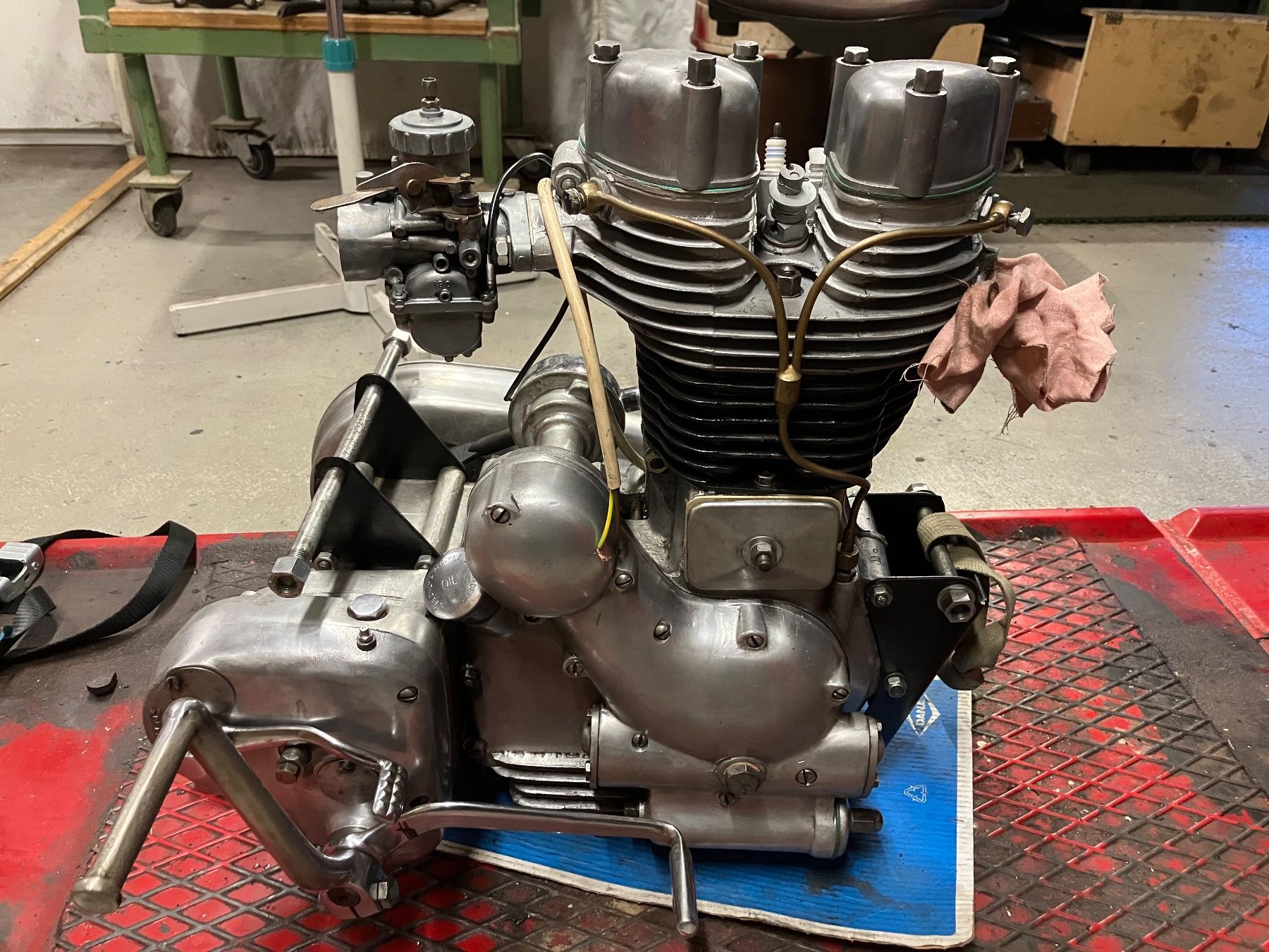 Royal Enfield Motoren: Royal Enfield Bullet 350 Motor – Gebraucht aus Gommiswald von rockyturn 1
