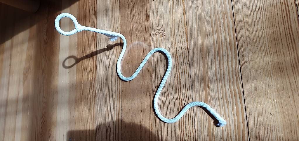 Tutte le decorazioni: Eleganter Tisch-Weinhalter in Seil-Design – Usato da Basel venduto da storchenricardo