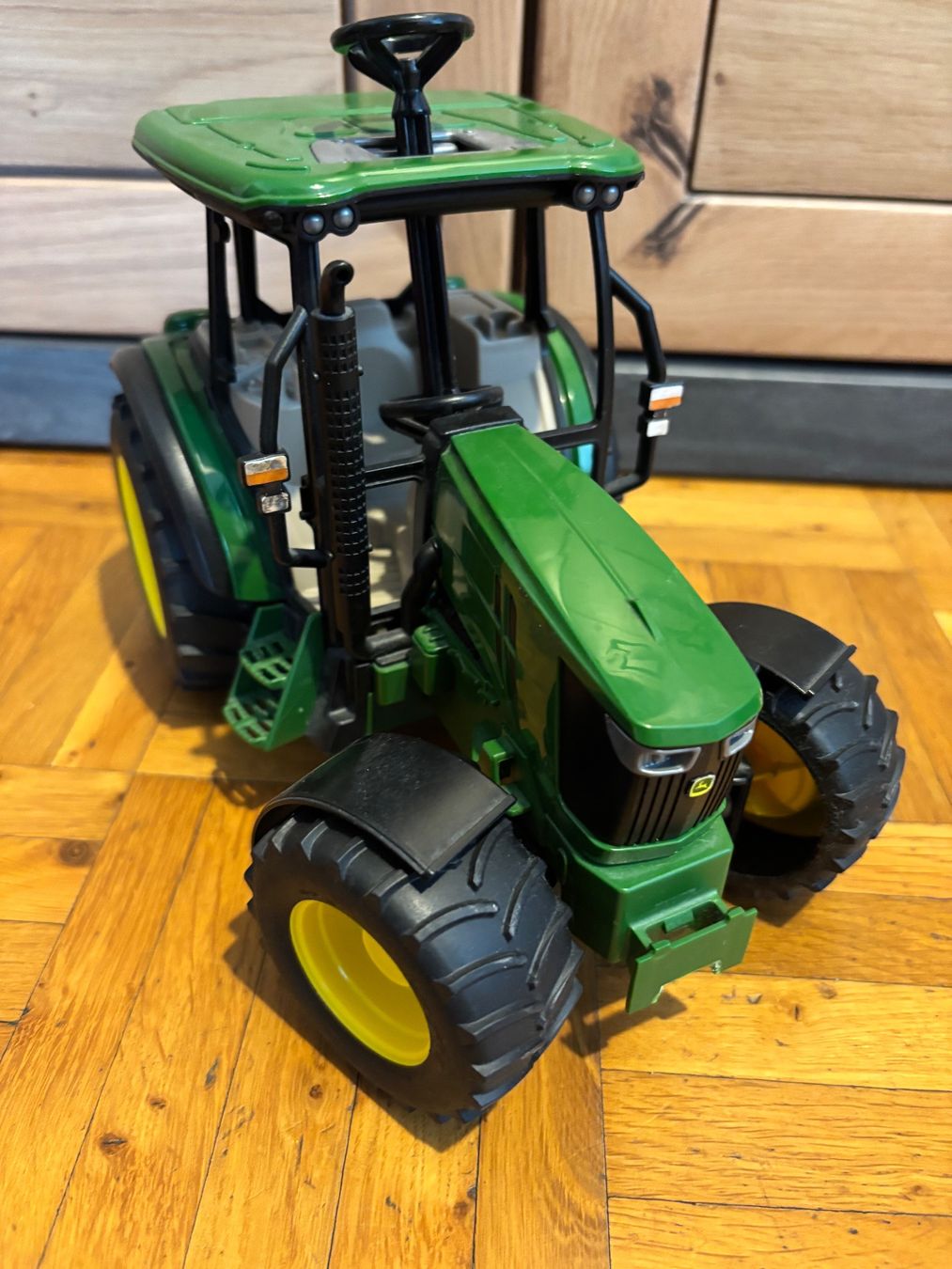 Bruder Giocattoli: John Deere 5115 M – Usato da Schötz venduto da hofri
