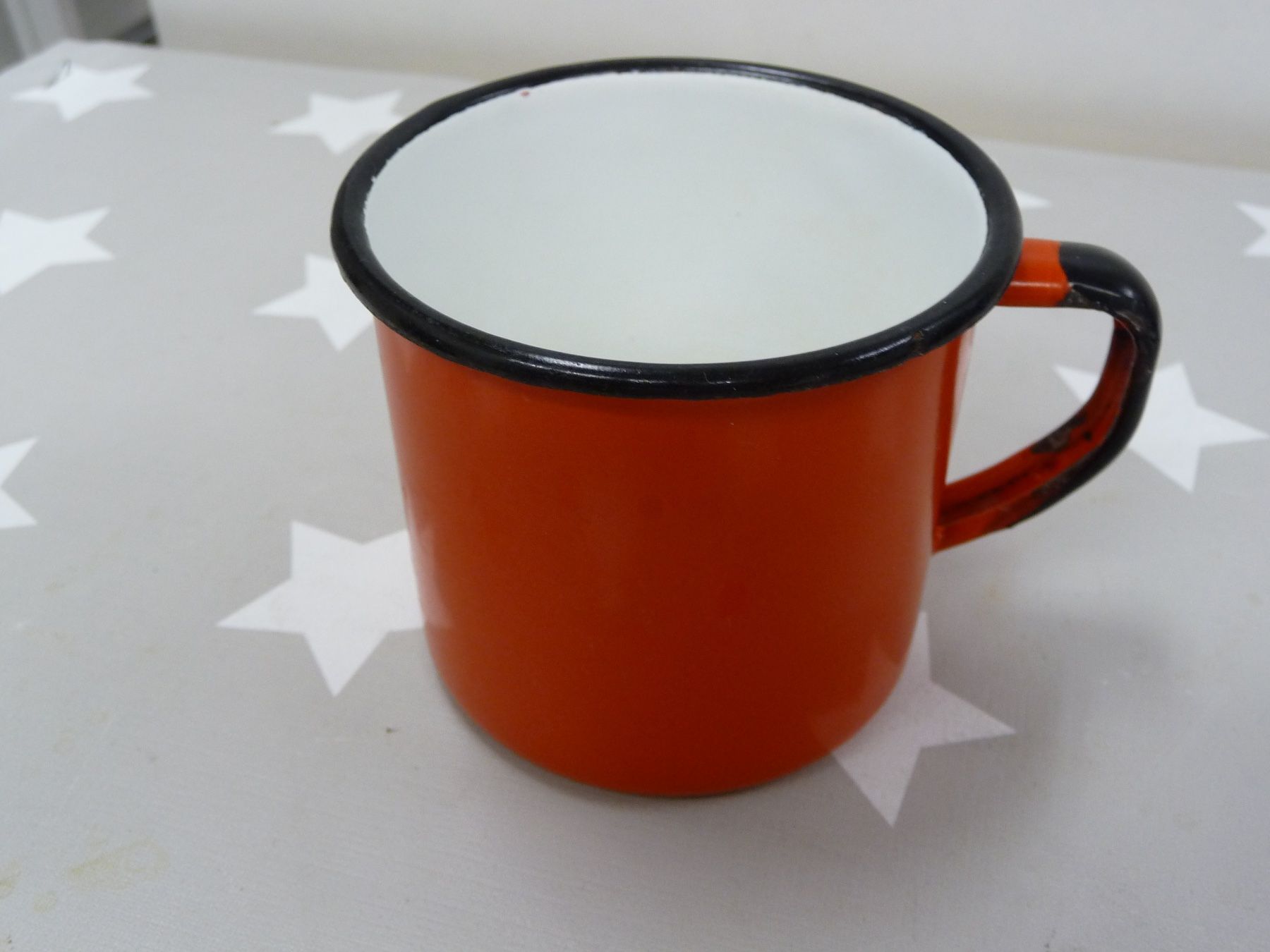 Tazze: Emaille Tasse rot – Usato da Rafz venduto da Powacaddy