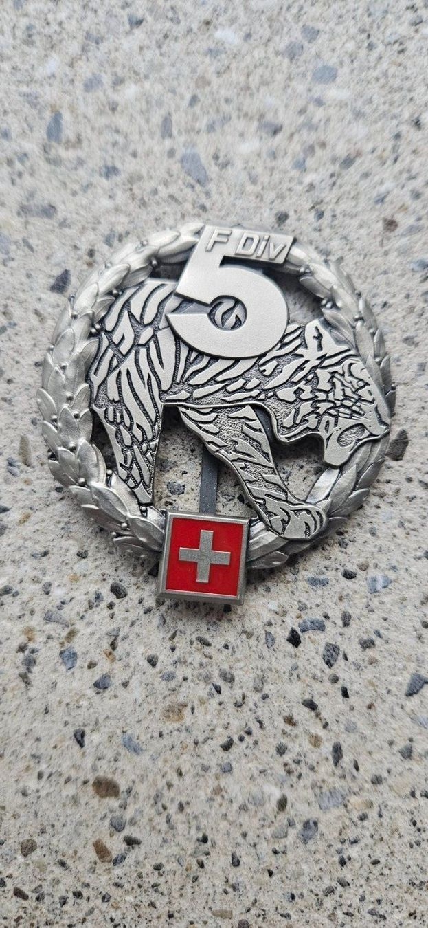 Schweizer Armee Placchette & Badge: *** Beretemblem Silber Schweizer Armee *** – Usato da Riedholz venduto da fr_sIruP