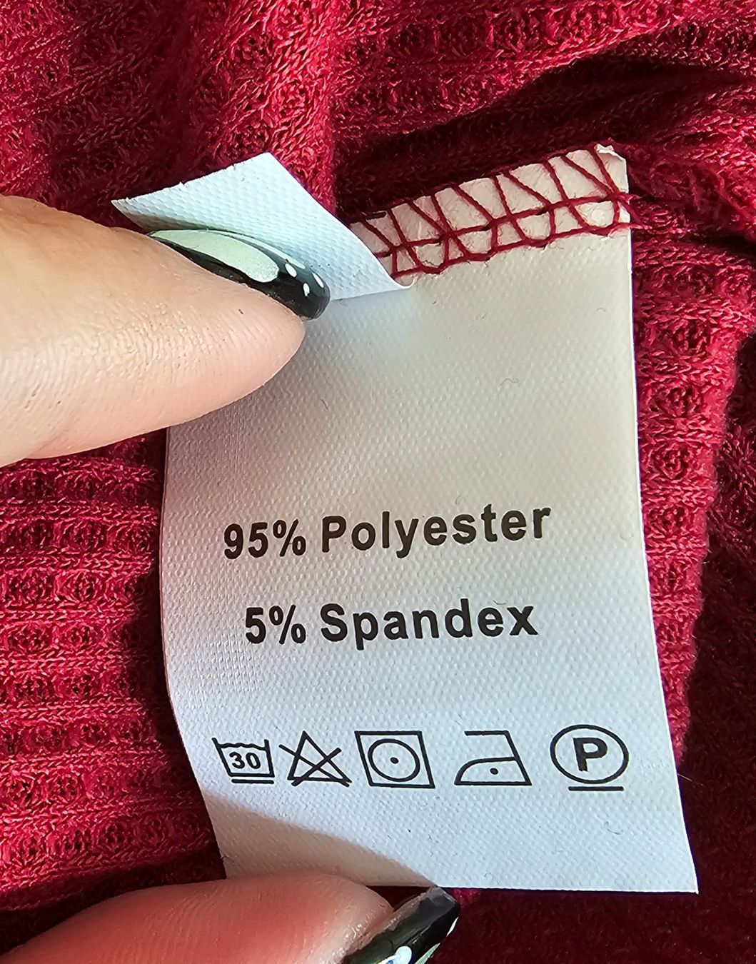 Pullover & Sweatshirts: NEU! Leichter Pullover Gr. S rot m. schwarzer Spitze Cut-Out – Neu und originalverpackt aus Füllinsdorf von Sunnebliemli7 3