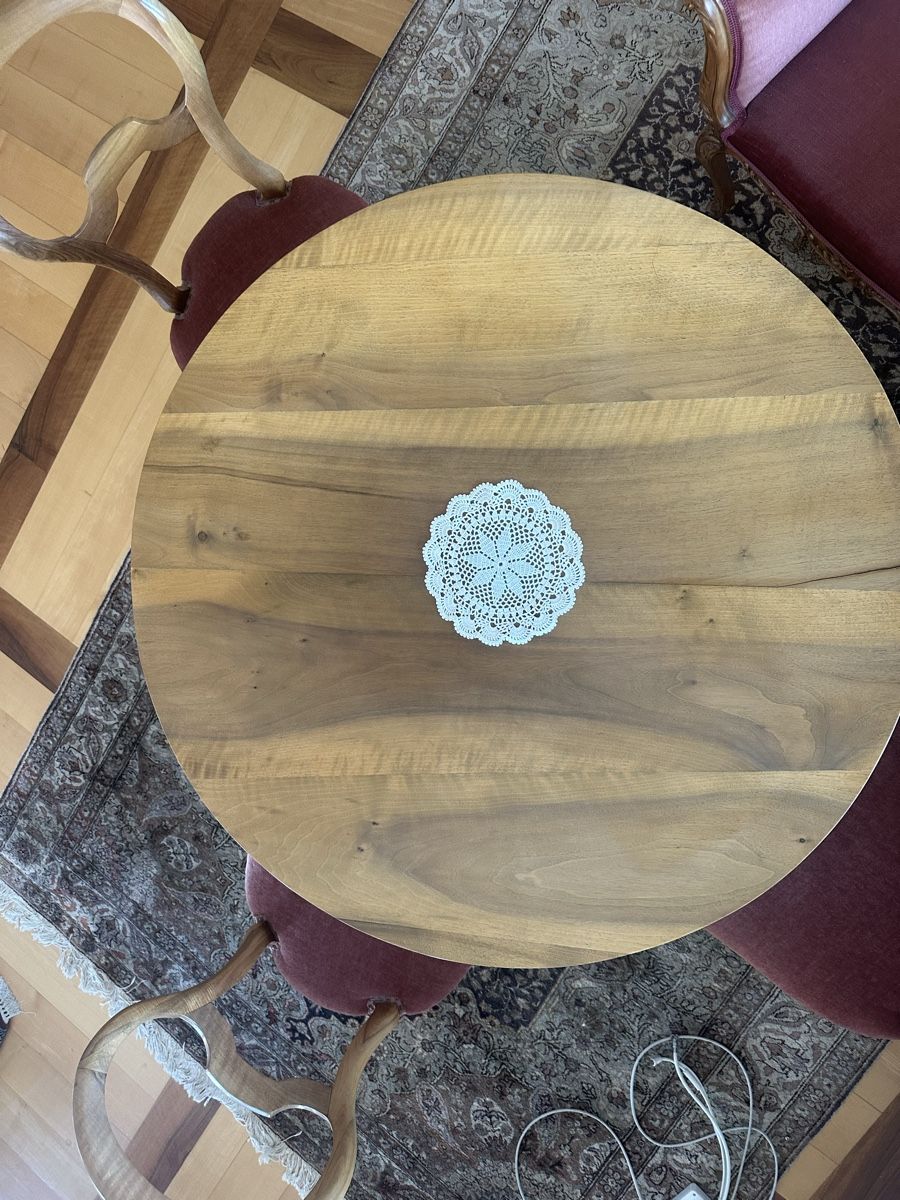 Set de table et chaises: Esstisch mit 5 Stühlen und einem Hocker – D'occasion à Schönenwerd par floriana.d 1