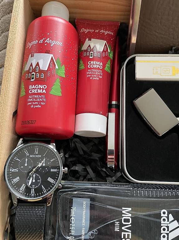 Autres décorations & accessoires: Geschenkbox – D'occasion à ossingen par franco057 2