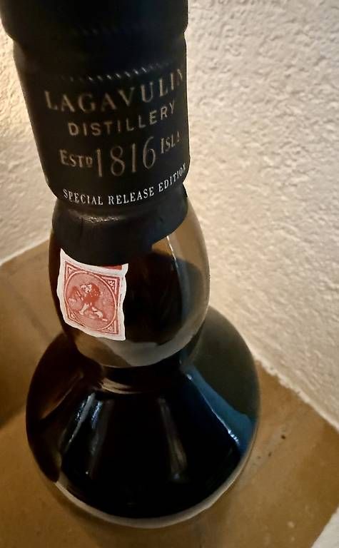 Lagavulin Spirituosen: Whisky Lagavulin 1988 – Gebraucht aus Le Mont-sur-Lausanne von CT70 2