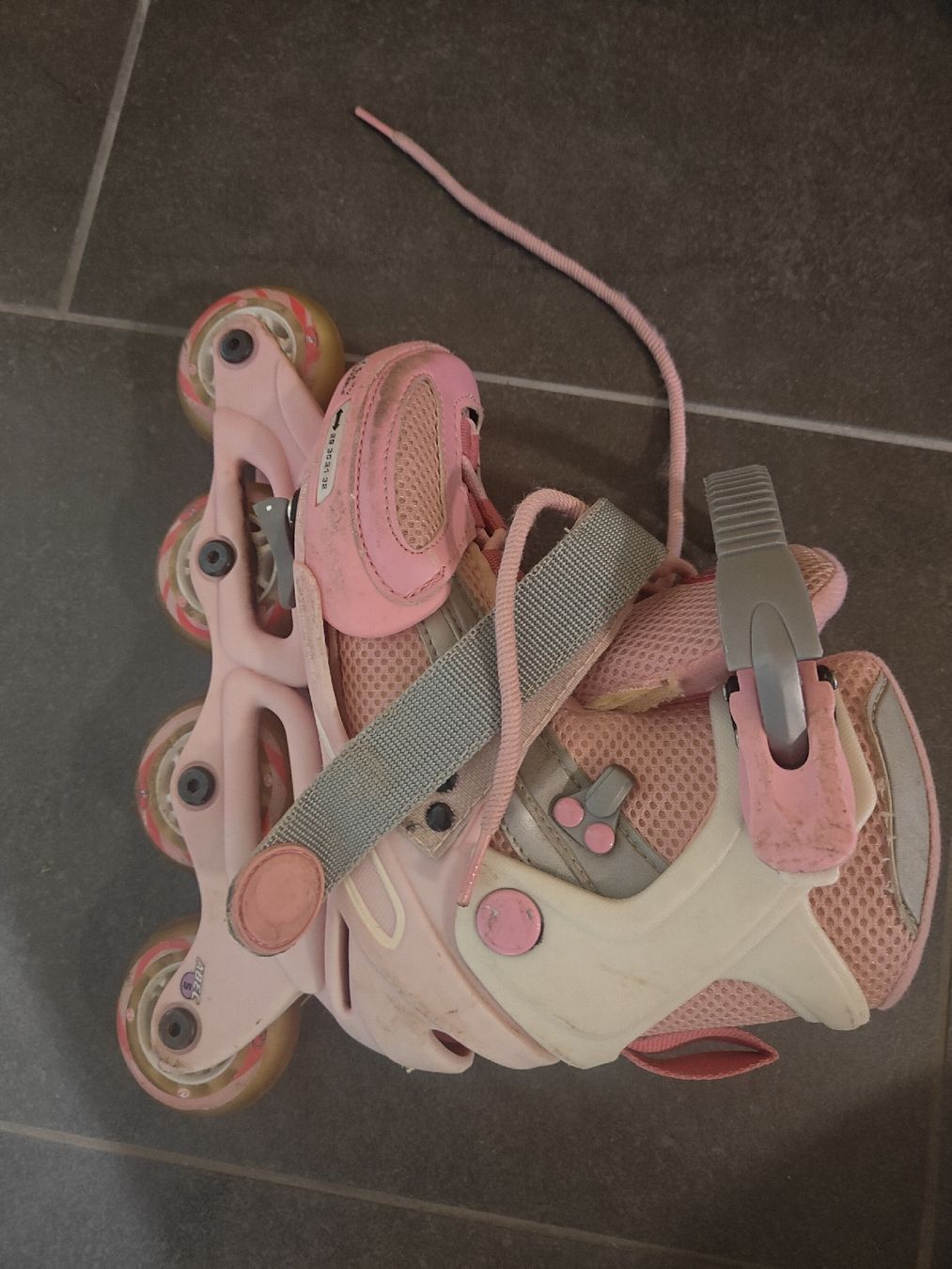 Pattini in linea & Pattini a rotelle: Rollerskates for kids, size 29-32 – Usato da Fällanden venduto da antogranell 2