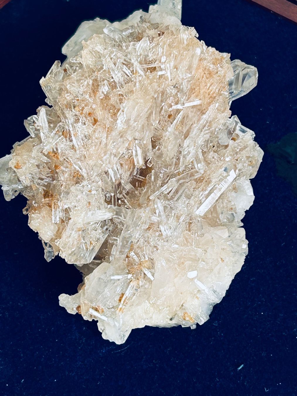 Minerali & Pietre curative: Lemurian Quartz Kristallstufe – Usato da Basel venduto da Richard467 3