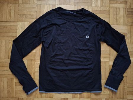 Haut de sport manches longues EVEN & ODD ACTIVE noir M/L