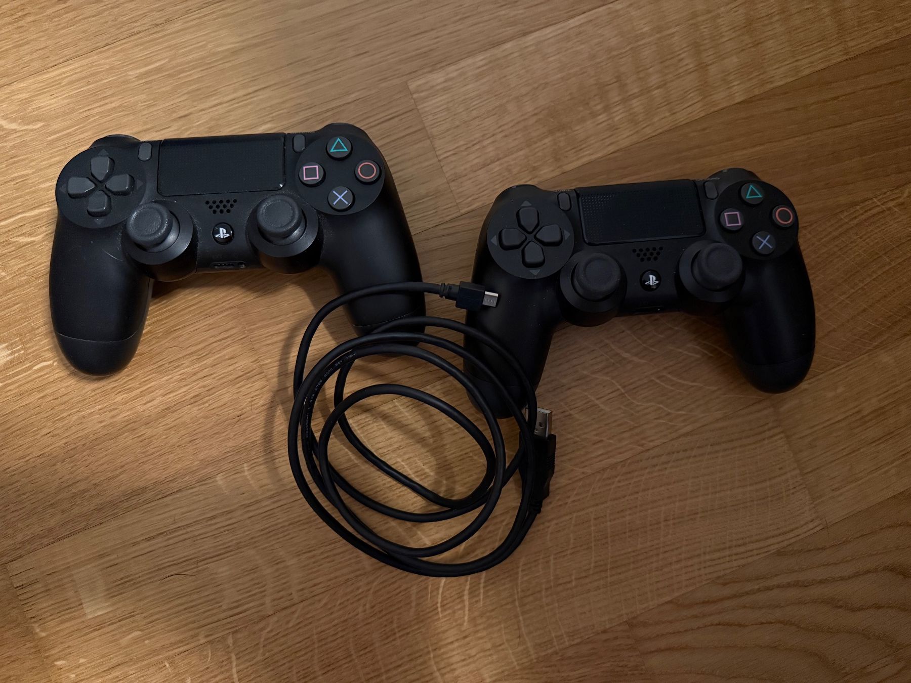 Sony Console: PS4 Pro 1Tb – Usato da Nyon venduto da Olivier22 2
